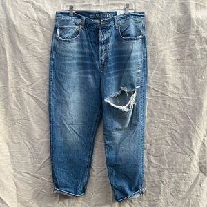 American Eagle 90s Boyfriend Jeans 12